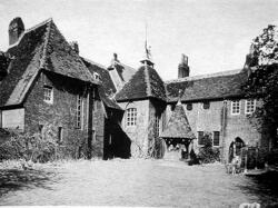  W. Morris, P. Webb: Red House, Bexley Heath, Kent (1859) 